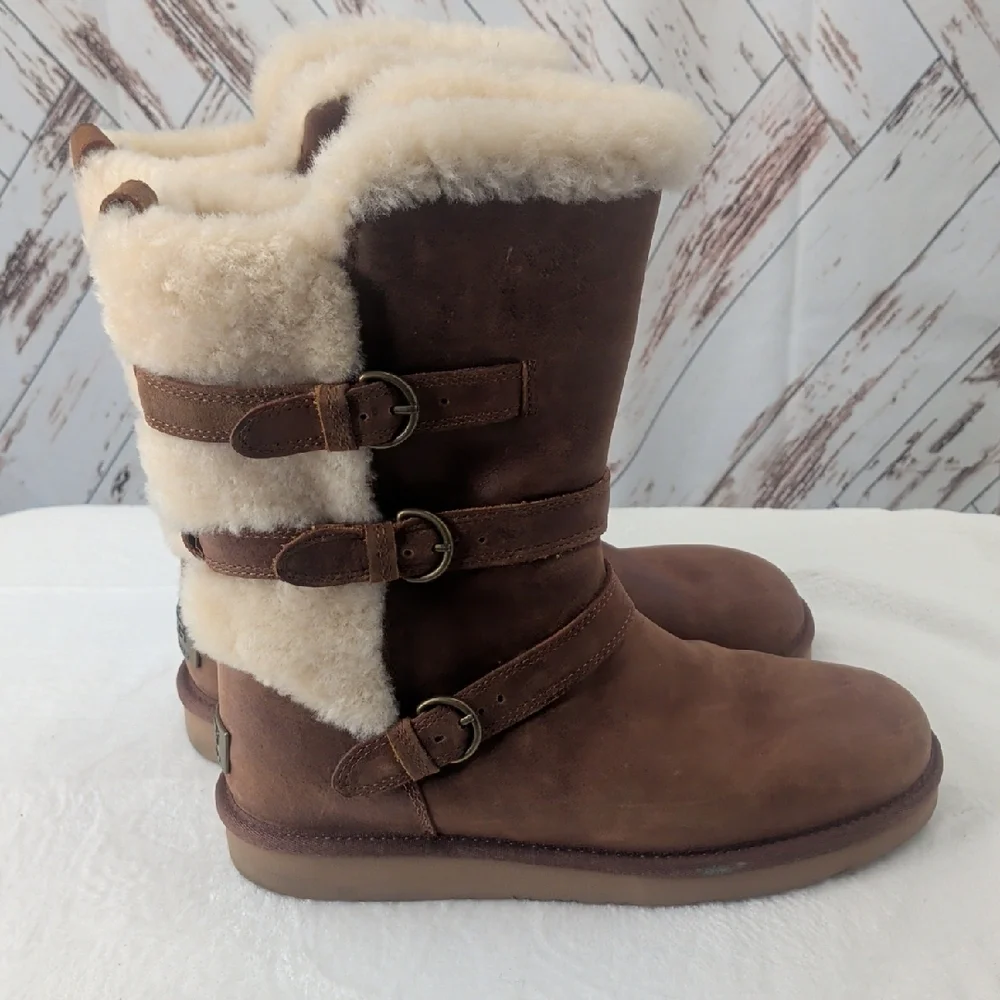 UGG Becket Chestnut Water-resistant‎ Leather Sheepskin Buckle Short Boots
